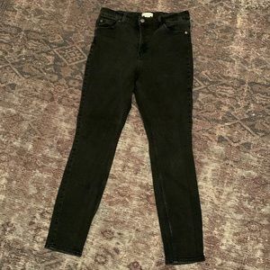 Black stretchy skinnies